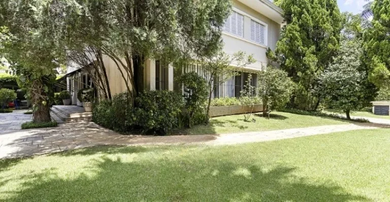 Imagem Casa Jardim América - 630M² 4 Dorms, 1 Suíte, 2 Salas, 6 Vagas, Dependência de Serviço Completa, Academia, Área Gourmet, Jardim.