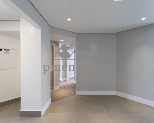 Imagem Apto de 142m² com excelente localização em Perdizes, com 3 quartos sendo 1 suite e 2 vagas.