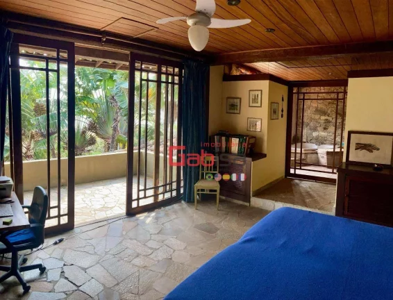 Imagem Mansão com 5 Suítes à venda, 500 m² por R$ 4.200.000 - Ferradura - Armação dos Búzios/RJ
