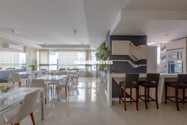 Imagem Apartamento á venda com 3 dormitórios no Centro de Balneário Camboriú