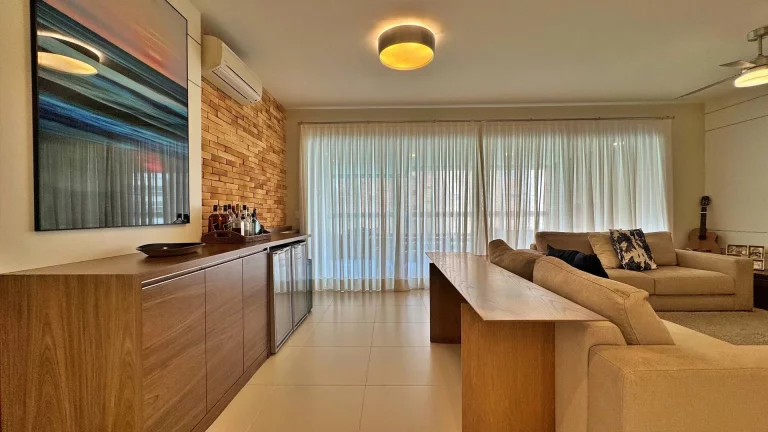 Imagem Apartamento com 3 dormitórios à venda, 161 m por R$ 7.000.000,00 - Riviera