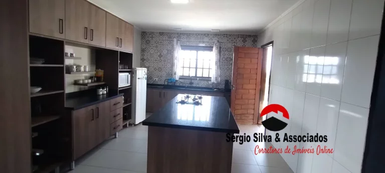 Imagem Casa a Venda Localizado na Região da Nova Suiça em Campos do Jordão -SP.