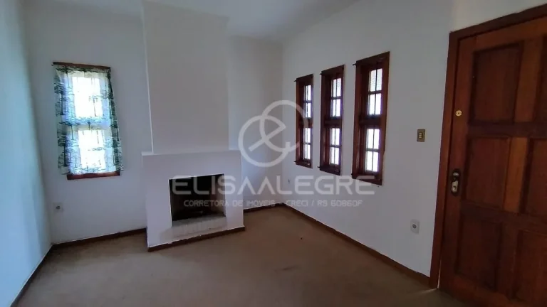 Imagem Sobrado + casa auxiliar em terreno de 1.864m² em Esteio