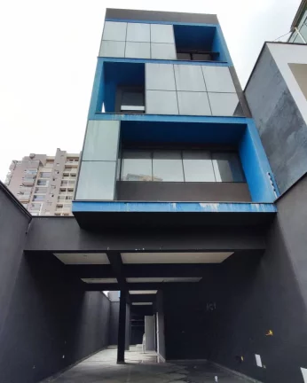 Imagem Prédio Comercial de 150m² com 3 Pavimentos, Elevador e Fachada Envidraçada - Projeto Aprovado para Salas Comerciais.