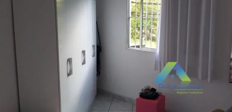 Imagem Santo André Sobrado 180M², 3 dormitórios, 2 vagas com ótima localização e valor !!!