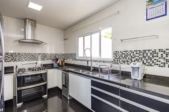 Imagem Casa 4 quartos em condomínio no São Bráz Curitiba