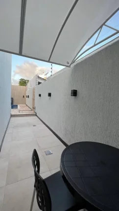 Imagem Casa no bairro Aruana - 4 quartos, Piscina com Cascata, Próximo ao Shopping - Consulte-nos!