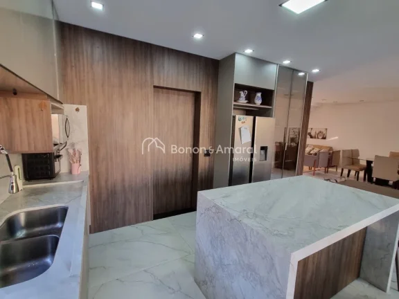 Imagem A casa perfeita para você que busca por conforto e sofisticação!
Dotado de excelente acabamento e...