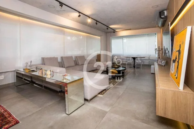 Imagem Itaim nobre, reformado, 4 suítes