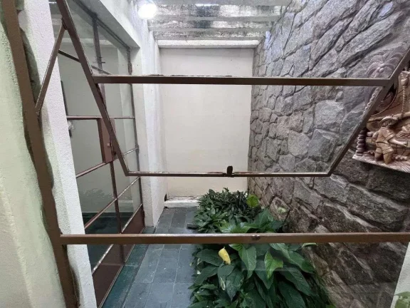 Imagem 2 casa á venda em Barbacena com 3 dormitório e 2 suítes no Santa Cecília