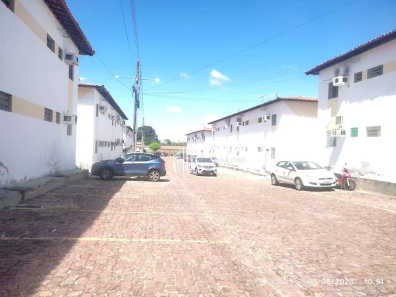 Imagem Apartamento pronto para morar, 2 dormitórios à venda por R$ 150.000,00 - Condomínio LIVERPOOL - Morada do Sol - Teresina/PI