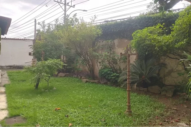 Imagem Casa com 4 quartos para venda em Campo Grande