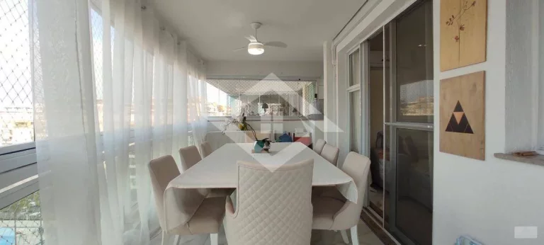 Imagem Cobertura de 3 quartos com 198 m² em condomínio no Recreio dos Bandeirantes