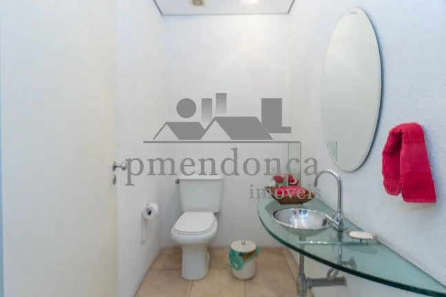 Imagem Apartamento com 278m², localizado na Rua Sabará esquina com Av Higienópolis.
