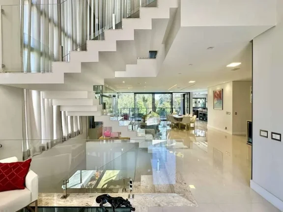 Imagem Reserva do Vianna - IMPECÁVEL! 4 sts, home-office, gourmet, piscina!