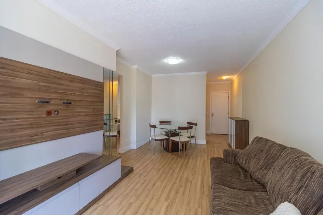 Imagem Apartamento de 3 quartos no bairro Água Verde