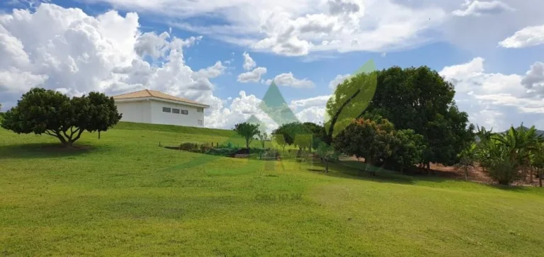 Imagem Mansão à Venda na Beira da Represa de Piracaia – Exclusividade e Sofisticaç