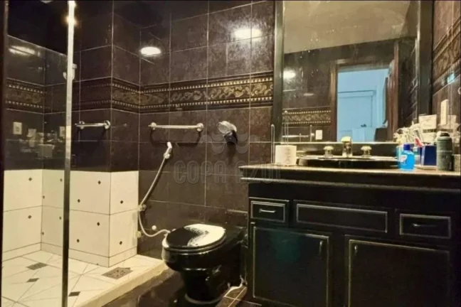 Imagem Copacabana - Residencial › Apartamento com 4 quarto(s) a Venda