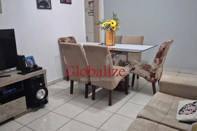 Imagem Apartamento com 2 Dormitórios e vaga demarcada à venda no Gonzaga por R$380.000,00.
