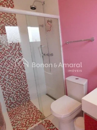 Imagem Casa em condomínio com 410 m² e 4 quartos