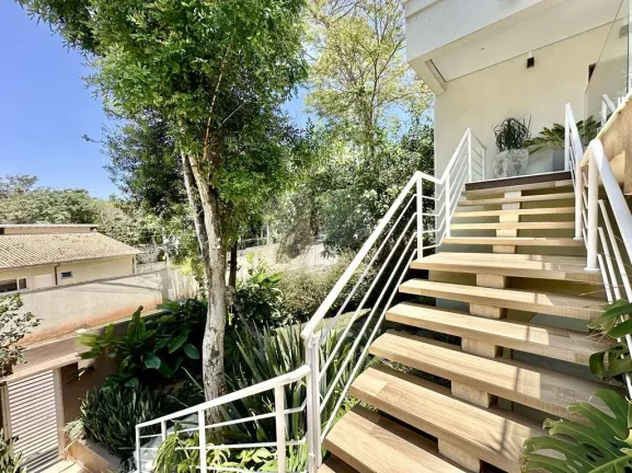 Imagem Casa à venda com 4 quartos, sendo 3 suítes, no condomínio Vilarejo, Carapicuíba - SP