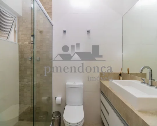 Imagem Apartamento com 220m², 3 quartos sendo 1 suíte e 2 vagas.