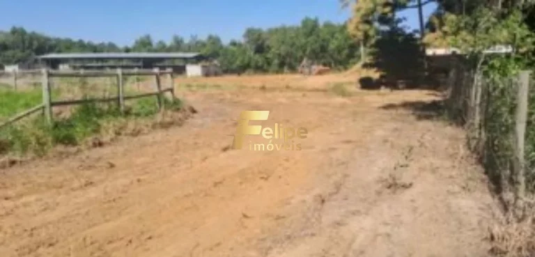 Imagem BELO E ESPAÇOSO SÍTIO À VENDA NA REGIÃO DA COMUNIDADE DE ANDANA, EM GUARAPARI/ES!