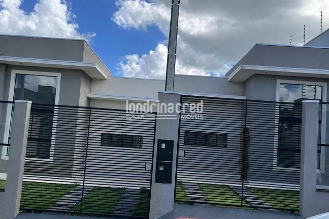 Imagem Casa à venda no Jardim Europa em Cambé com 3 quartos, 2 vagas de garagem, 74m² de área útil e aceita financiamento bancário