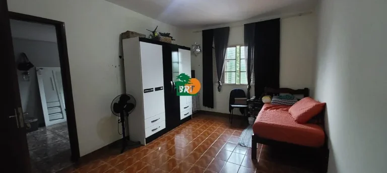 Imagem Casa para Venda em São Roque, Vila Junqueira, 3 dormitórios, 1 banheiro, 3 vagas