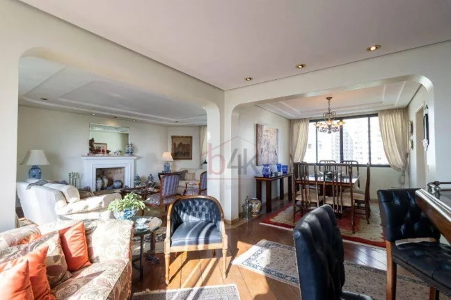 Imagem Apartamento com 4 dormitórios e 3 vagas à venda no Campo Belo