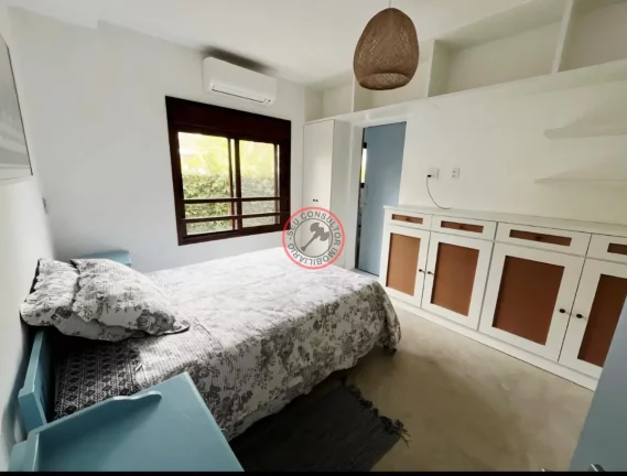 Imagem CASA EM CAMBURIZINHO COM 3 SUITES +2 QUARTO SALA DE ESTAR ,SALA DE JANTAR VARANDA C/ AREA GOURMET, 3 VAGAS, 350 METROS DA PRAIA