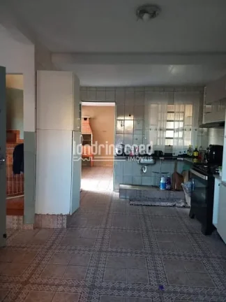 Imagem Sobrado na Zona Oeste de Londrina com 3 quartos (1 suíte), sala, cozinha, banheiro, lavanderia coberta, garagem, 221m² de terreno e 100m² construídos