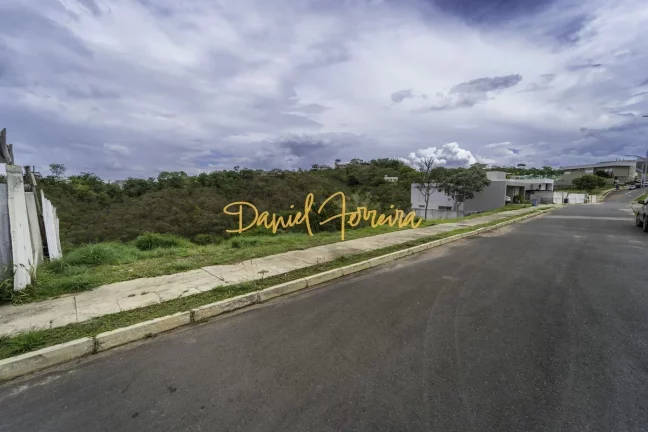 Imagem Terreno à venda no bairro Jardim Botânico em Brasília/DF