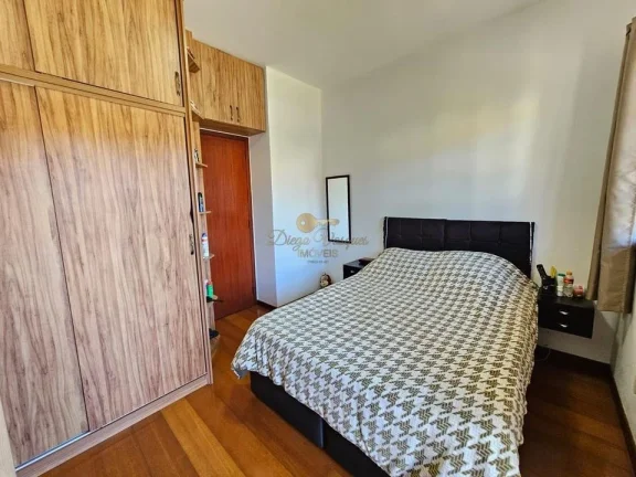 Imagem Casa em Condomínio para Venda em Teresópolis / RJ no bairro Parque do Imbui