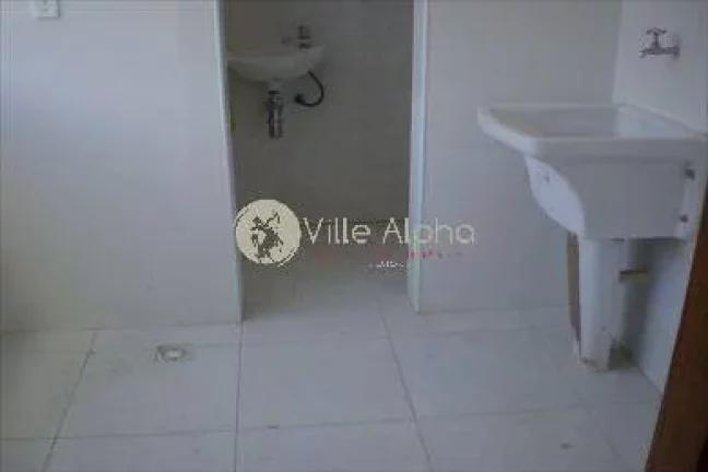 Imagem Casa Sobreposta Alta nova a venda na ponta da praia em Santos