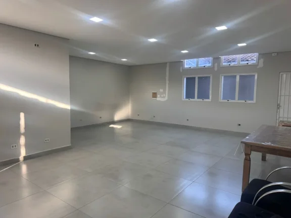 Imagem Salão Comercial para Locação em Sorocaba-SP, Jardim Wanel Ville IV: 1 sala, 1 banheiro, 60m² de área. Venha conferir!