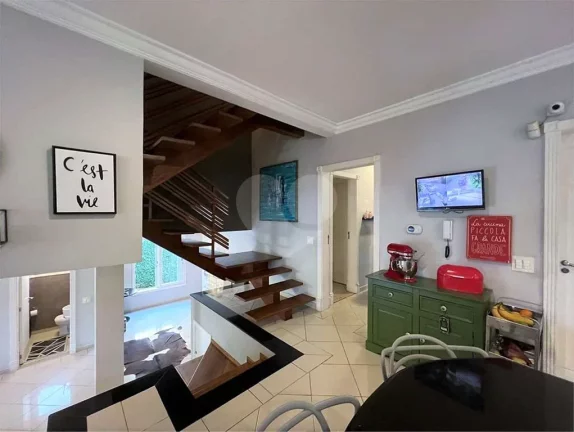 Imagem Casa à venda com 4 quartos, sendo 4 suítes, em Vila Santo Antônio, Cotia - SP