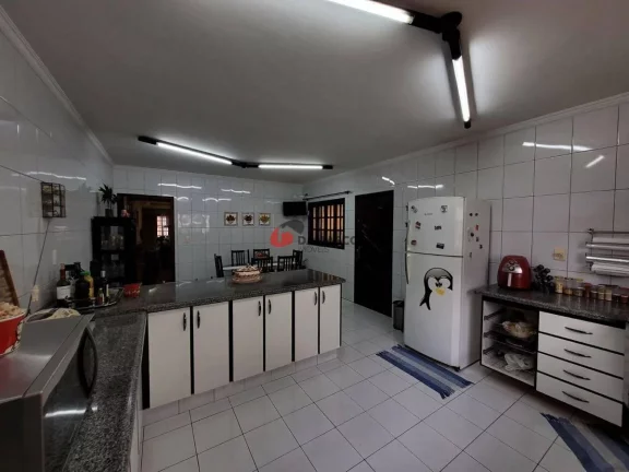 Imagem Sobrado à venda 3 Quartos, 1 Suite, 5 Vagas, 297M², Sítio da Figueira, São Paulo - SP