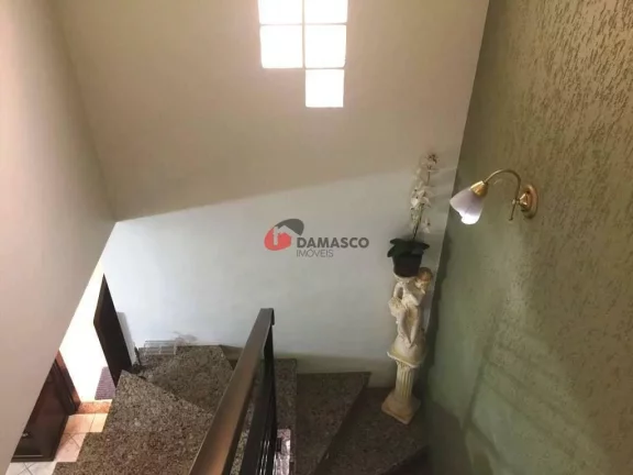 Imagem Sobrado para Venda 4 Quartos, 1 Suite, 4 Vagas, Nova Gerty, São Caetano do Sul - SP