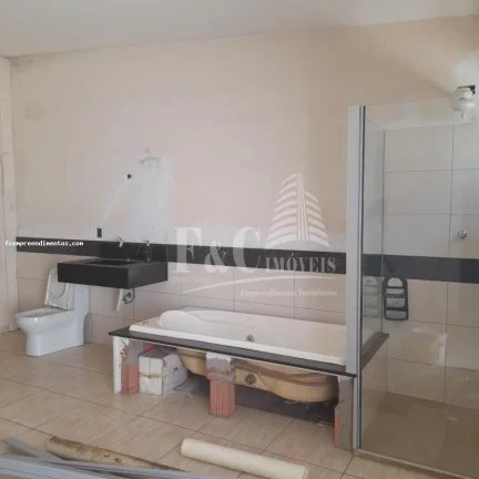 Imagem Sobrado para Venda em Limeira, Santina, 3 dormitórios, 2 suítes, 2 banheiros, 2 vagas