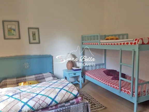 Imagem Casa com 3 dormitórios à venda, 210 m² por R$ 890.000,00 - Vargem Grande - Teresópolis/RJ