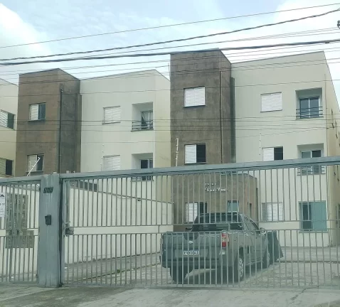 Apartamento de 2 quartos no Jd Regina Pinda