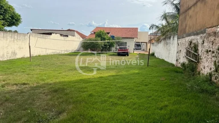 Imagem Impecável casa à venda na Vila Taquarussu, Campo Grande-MS: 3 quartos, 1 suíte, 3 salas, 2 banheiros, 15 vagas, 190m².