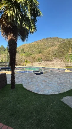 Imagem Casa à venda com 6 quartos, sendo 4 suítes, no condomínio Flamboyant, Atibaia - SP