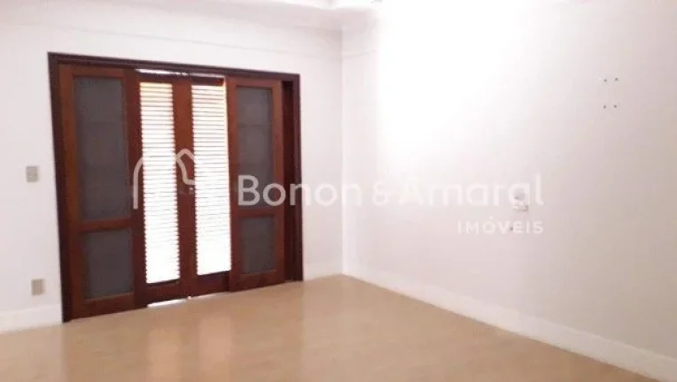 Imagem Belíssima casa à venda Jardim Paiquerê - Valinhos.
Bem espaçosa, com sala para 2 ambientes e pé...