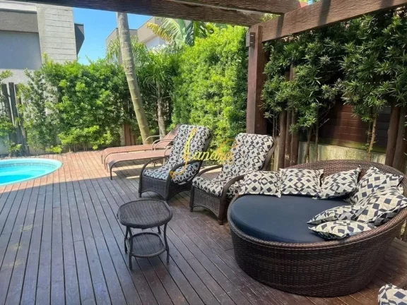 Imagem Casa térrea em condomínio fechado mobiliada e decorada 160m2