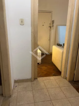 Imagem Apartamento tipo 3 Quartos original em Copacabana | Silêncio e Conforto
