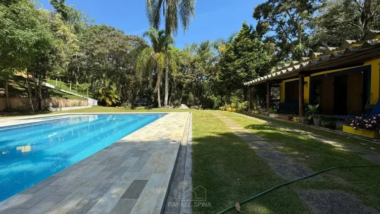 Imagem Sítio com cachoeira à venda no bairro do Portão em Atibaia – 16.800 m²