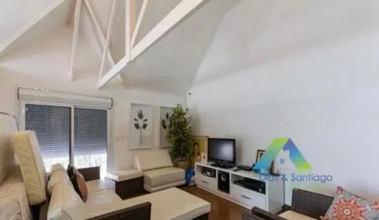 Imagem Casa em condomínio 380 metros, 3 dormitórios, 3 suítes, 3 vagas com excelente localização e valor !!!