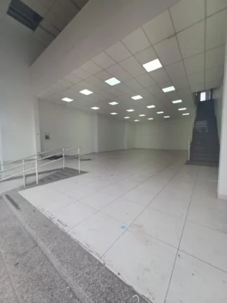 Imagem Salão para alugar, 423 m² por R$ 12.361,35/mês - Centro - Poá/SP